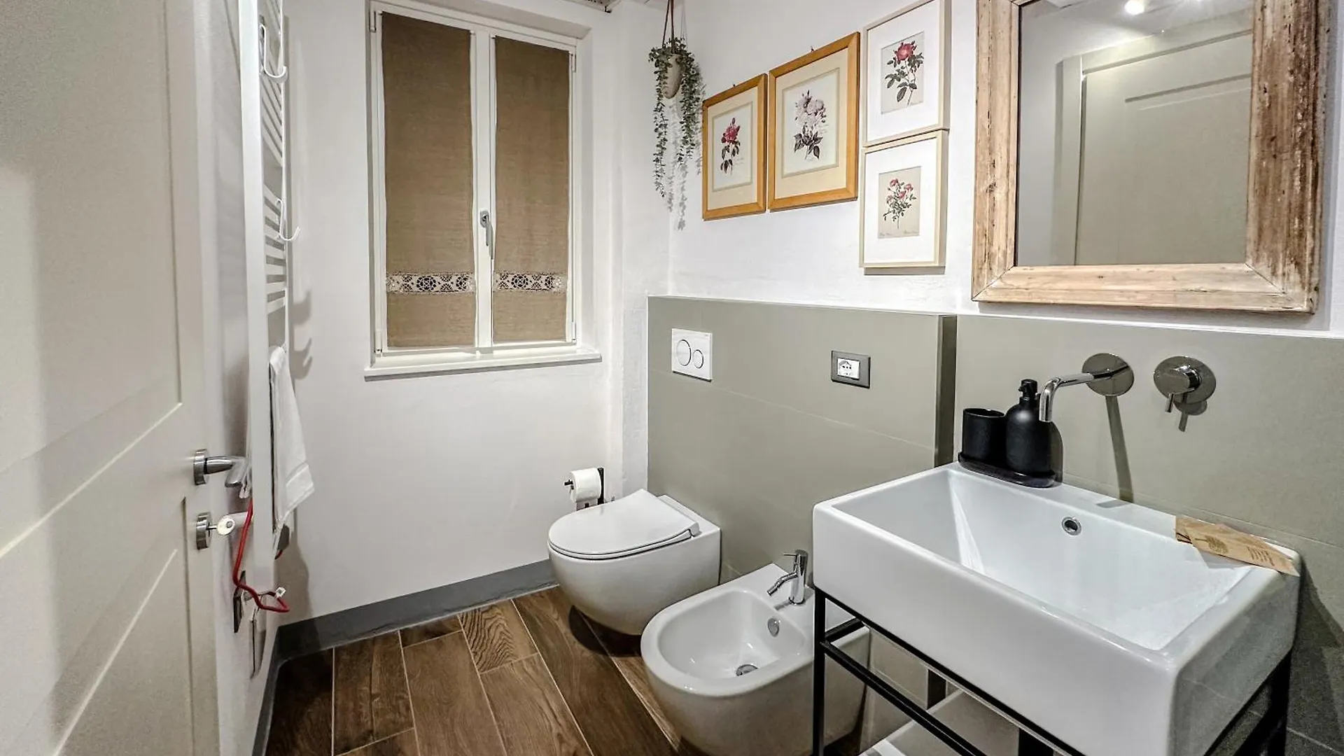 Free Parking - Modena Prestige, La Porta Sul Centro Apartment